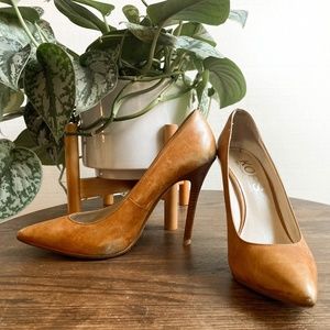 Kors by Michael Kors Leather Pumps